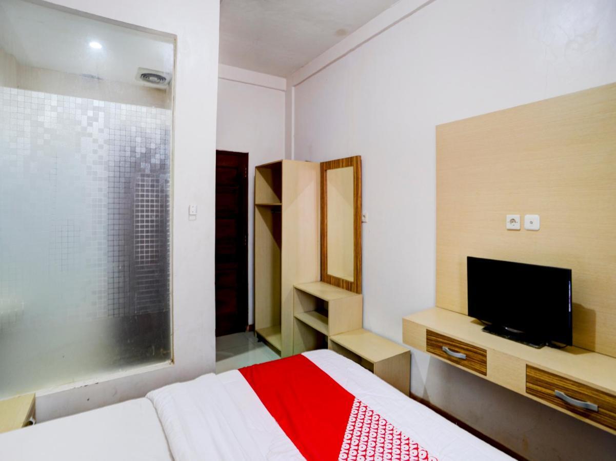 Oyo 90263 Hotel Diva Golf Bengkulu Dış mekan fotoğraf