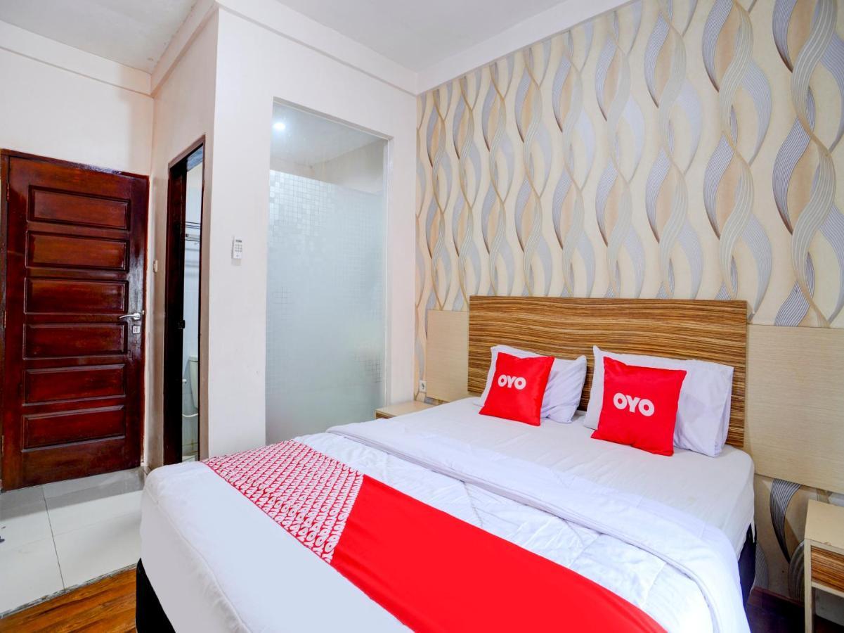 Oyo 90263 Hotel Diva Golf Bengkulu Dış mekan fotoğraf