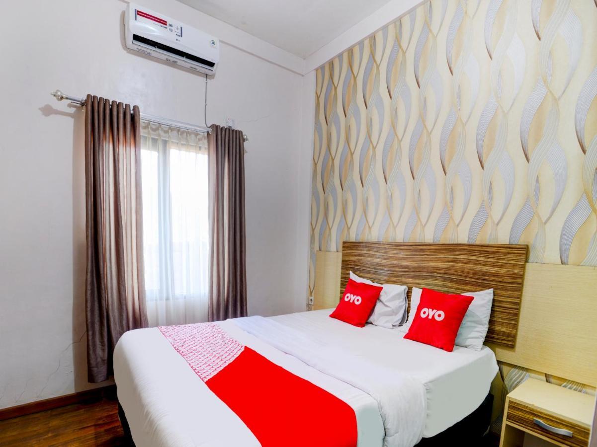 Oyo 90263 Hotel Diva Golf Bengkulu Dış mekan fotoğraf