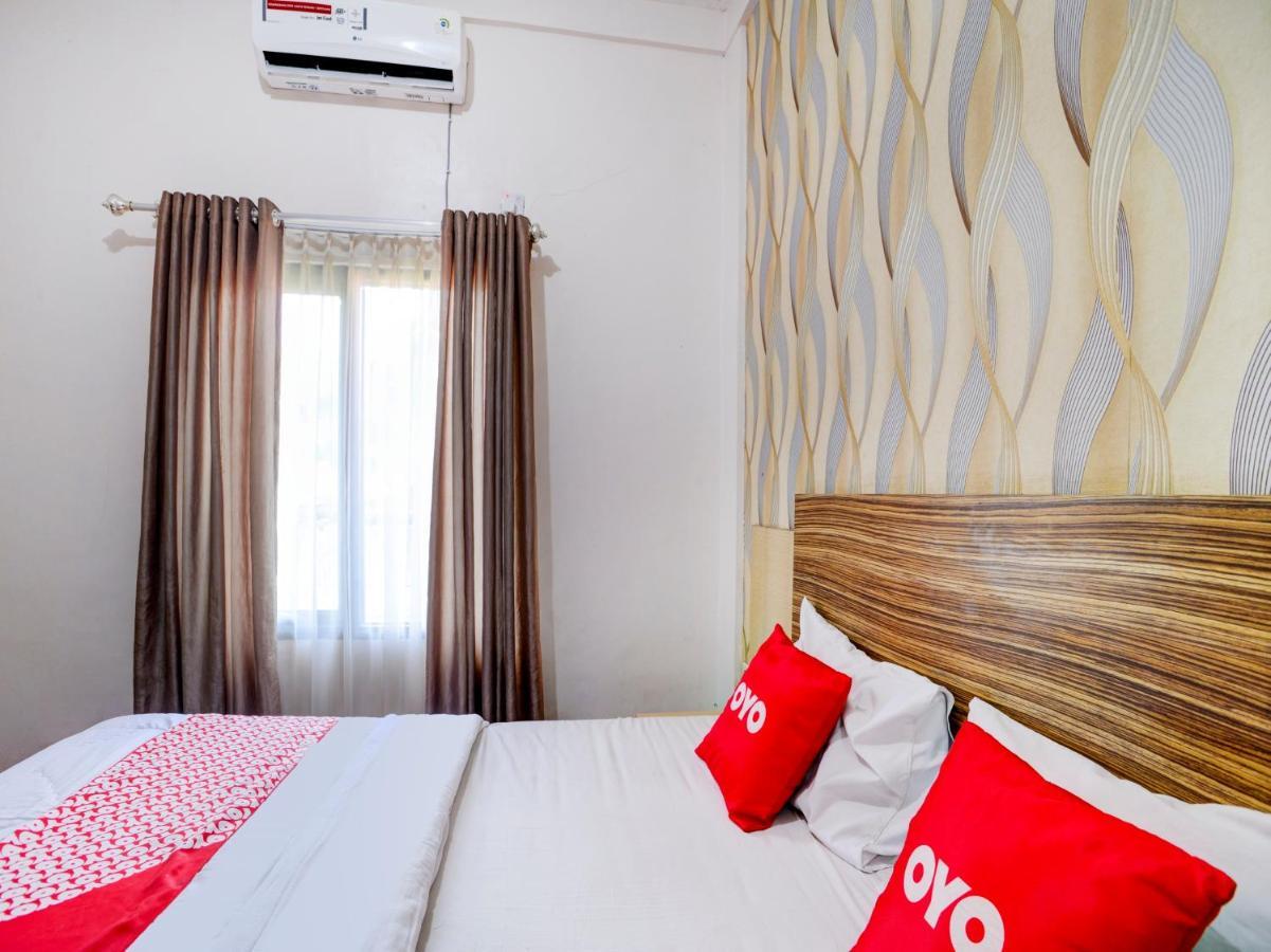 Oyo 90263 Hotel Diva Golf Bengkulu Dış mekan fotoğraf