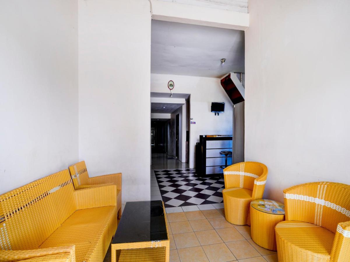 Oyo 90263 Hotel Diva Golf Bengkulu Dış mekan fotoğraf
